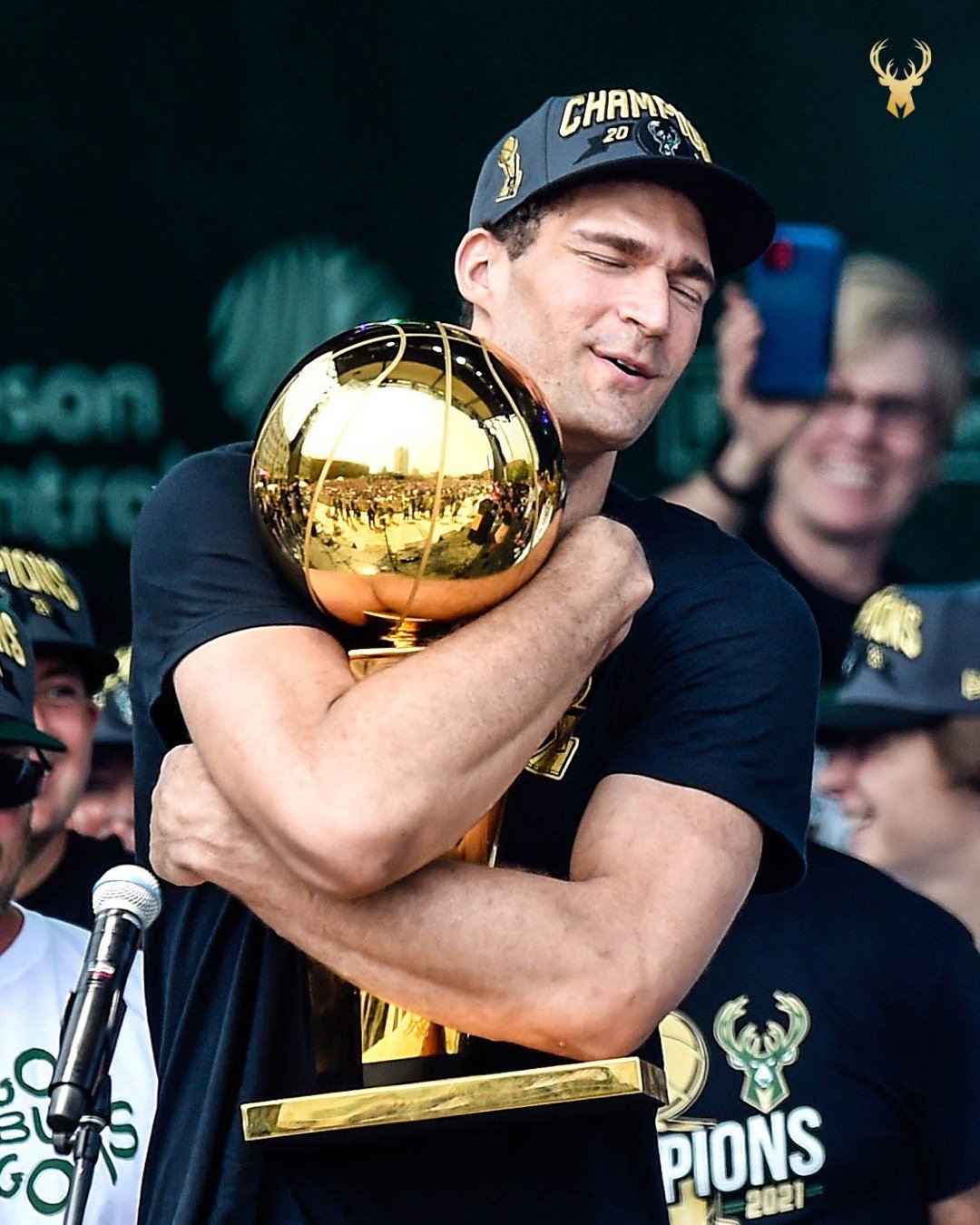 金年会首页-包含密尔沃基雄鹿今夜临场应变摩纳哥复出首秀备战西甲，加时末段洛杉矶湖人调整名单以备欧冠直接炸裂的词条