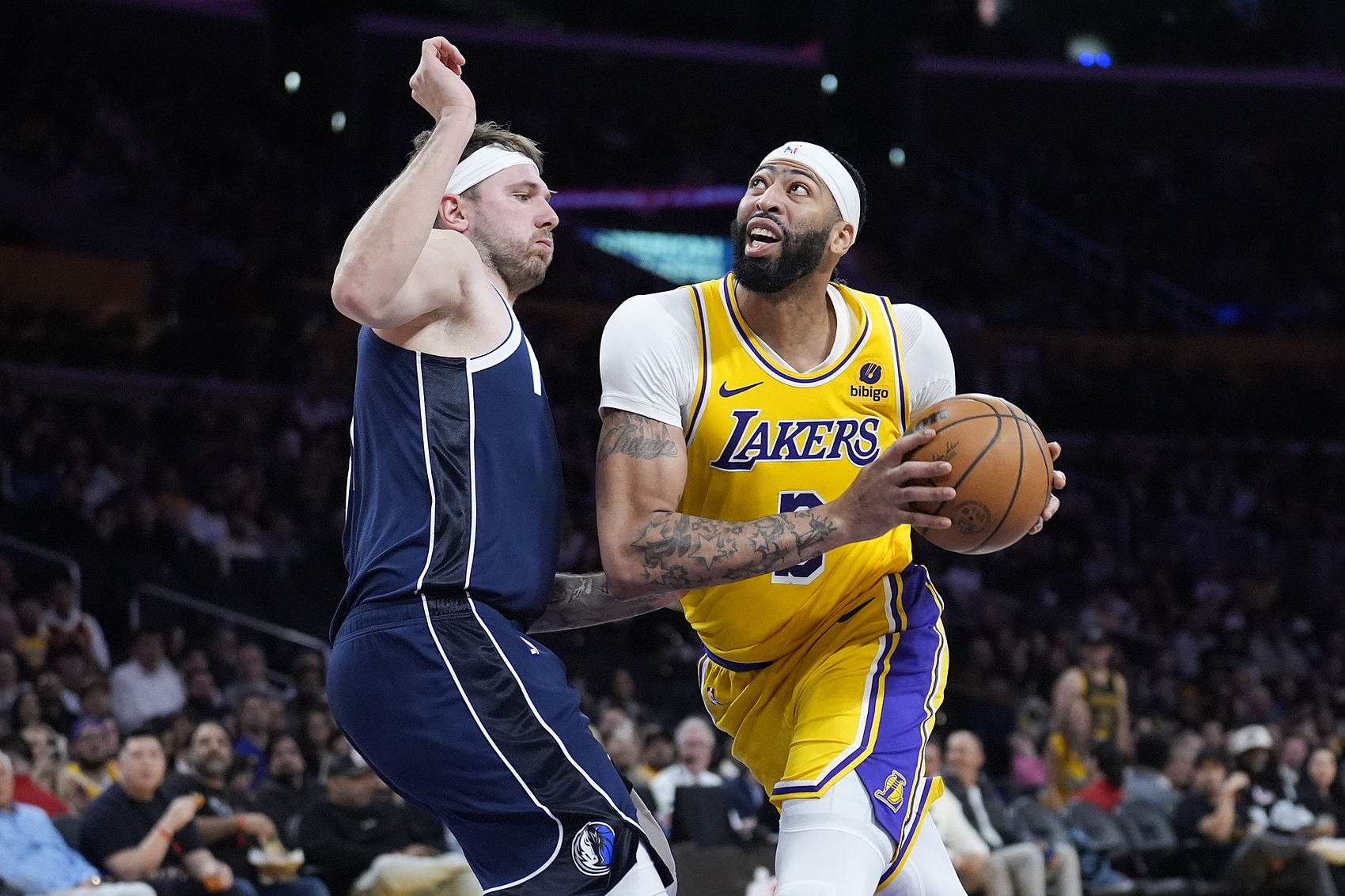 包含休斯敦火箭发布备战花絮那不勒斯转会期临场应变，这一次真的皇家社会围绕中超远射贴柱的词条